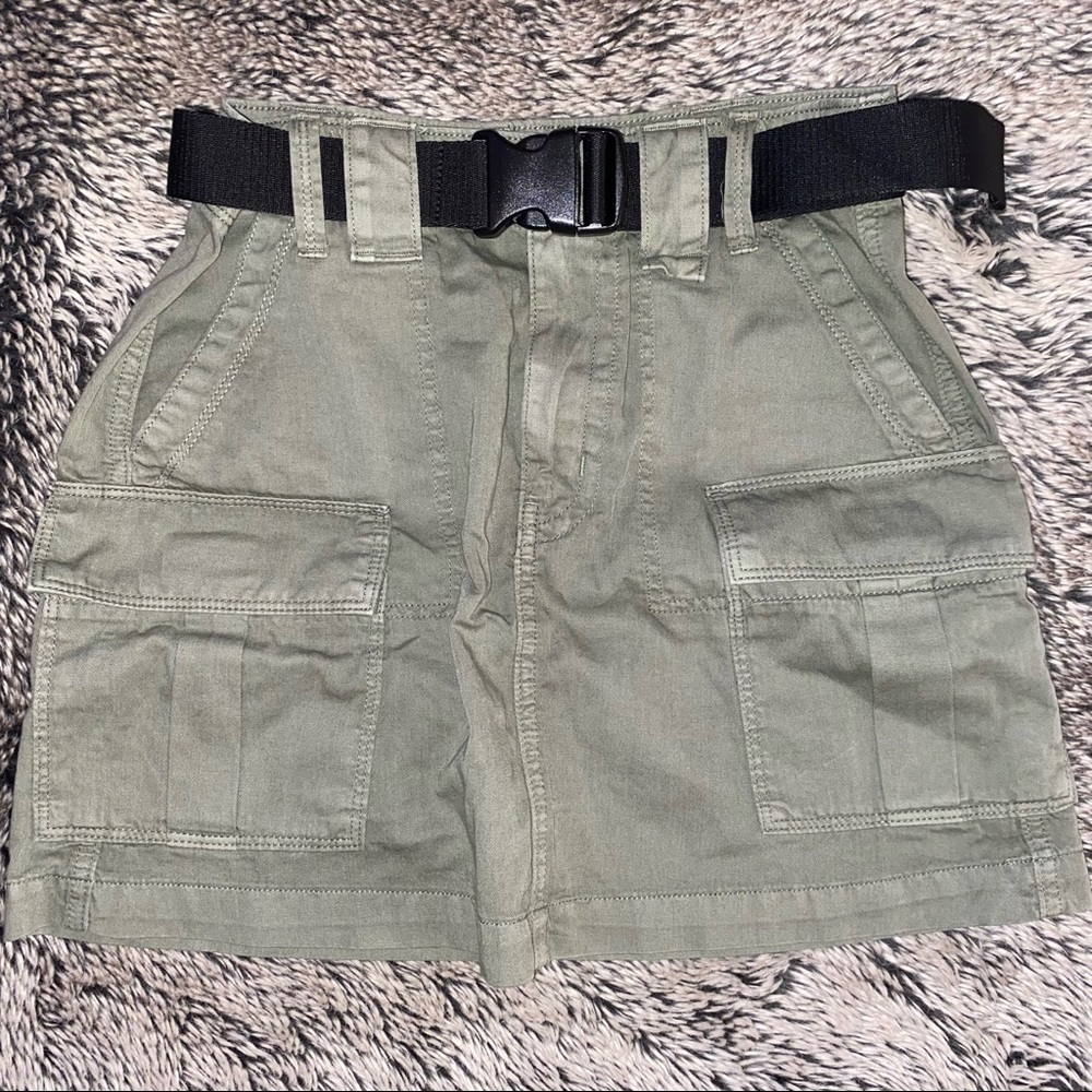 American Eagle High Rise Skirt